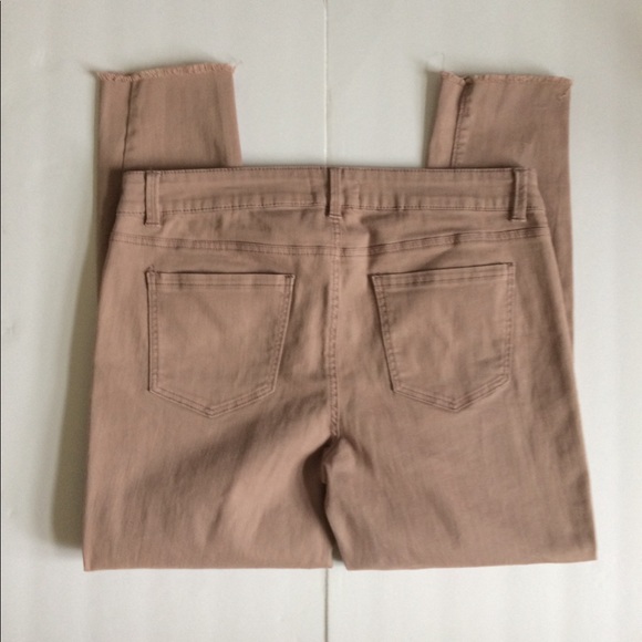 Distressed jeans - Picture 4 of 8